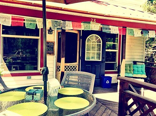 Whitefish Hostel Экстерьер фото